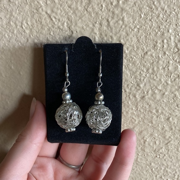 Avon Wire Orb Drop Earrings - Picture 2 of 2